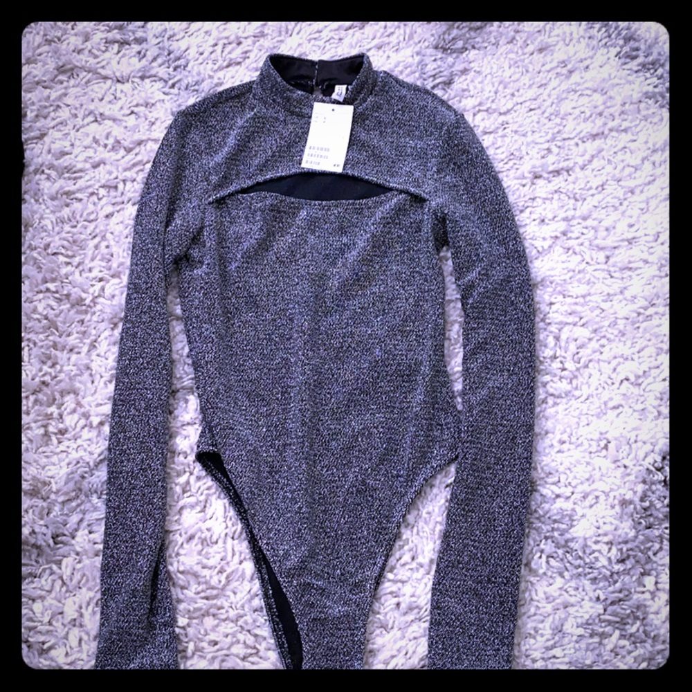 H&M gray body suit